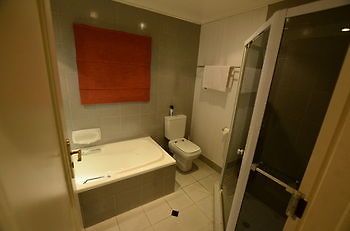 Norscot Manor Guest Lodge Sandton Kültér fotó